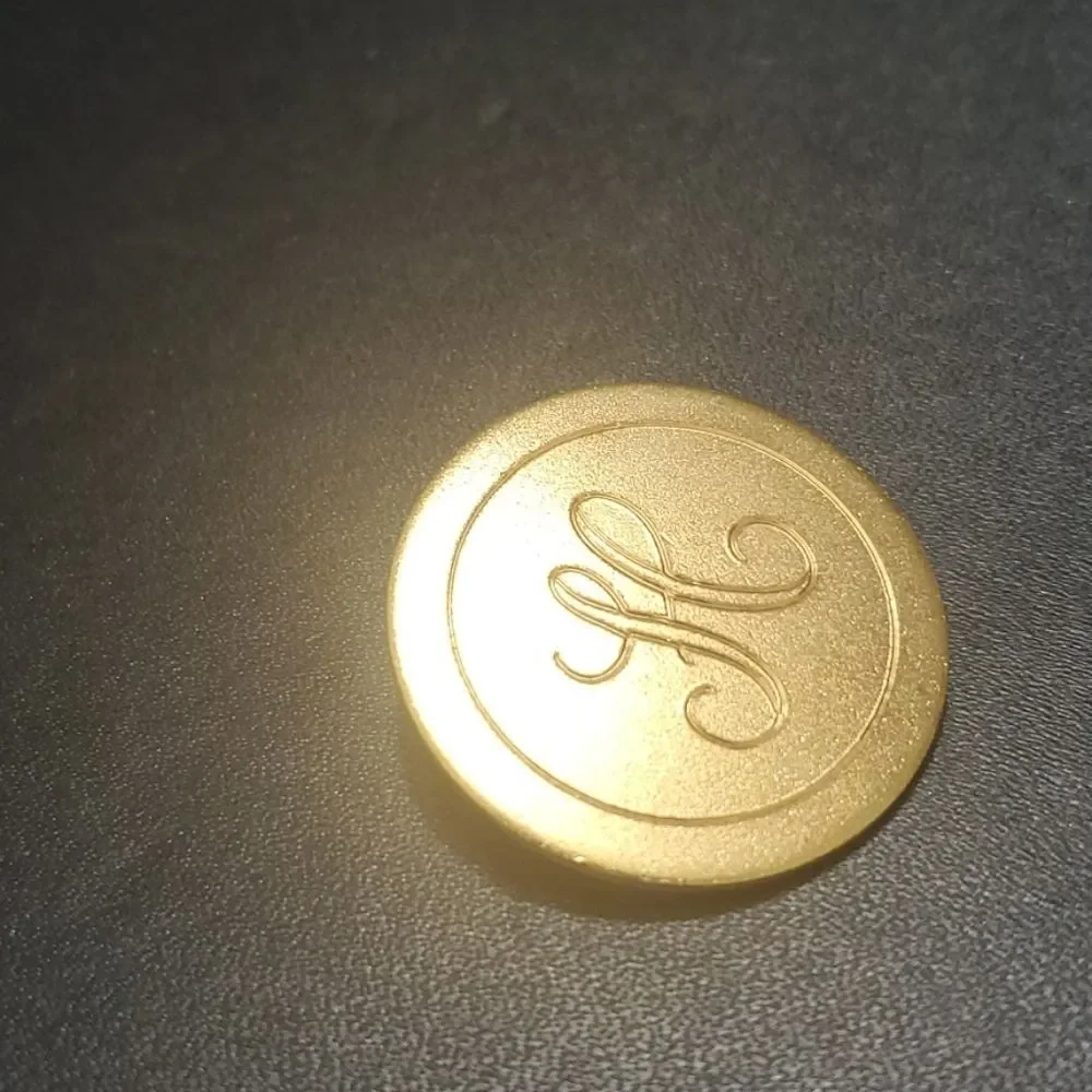 Gold tone H brooch round circular vintage